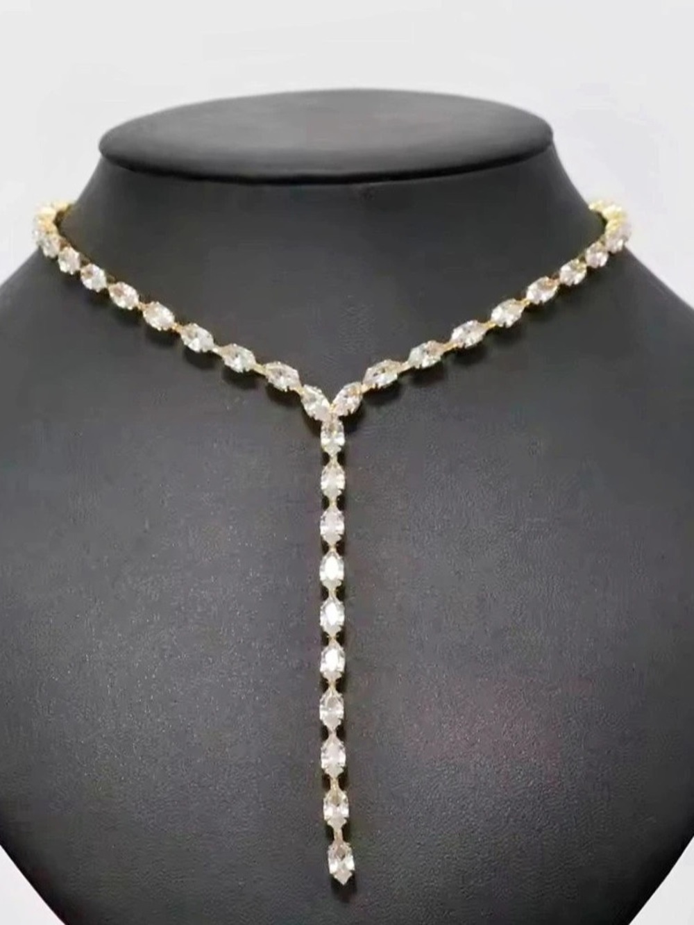 New Rhinestone Y-Necklace in Gold